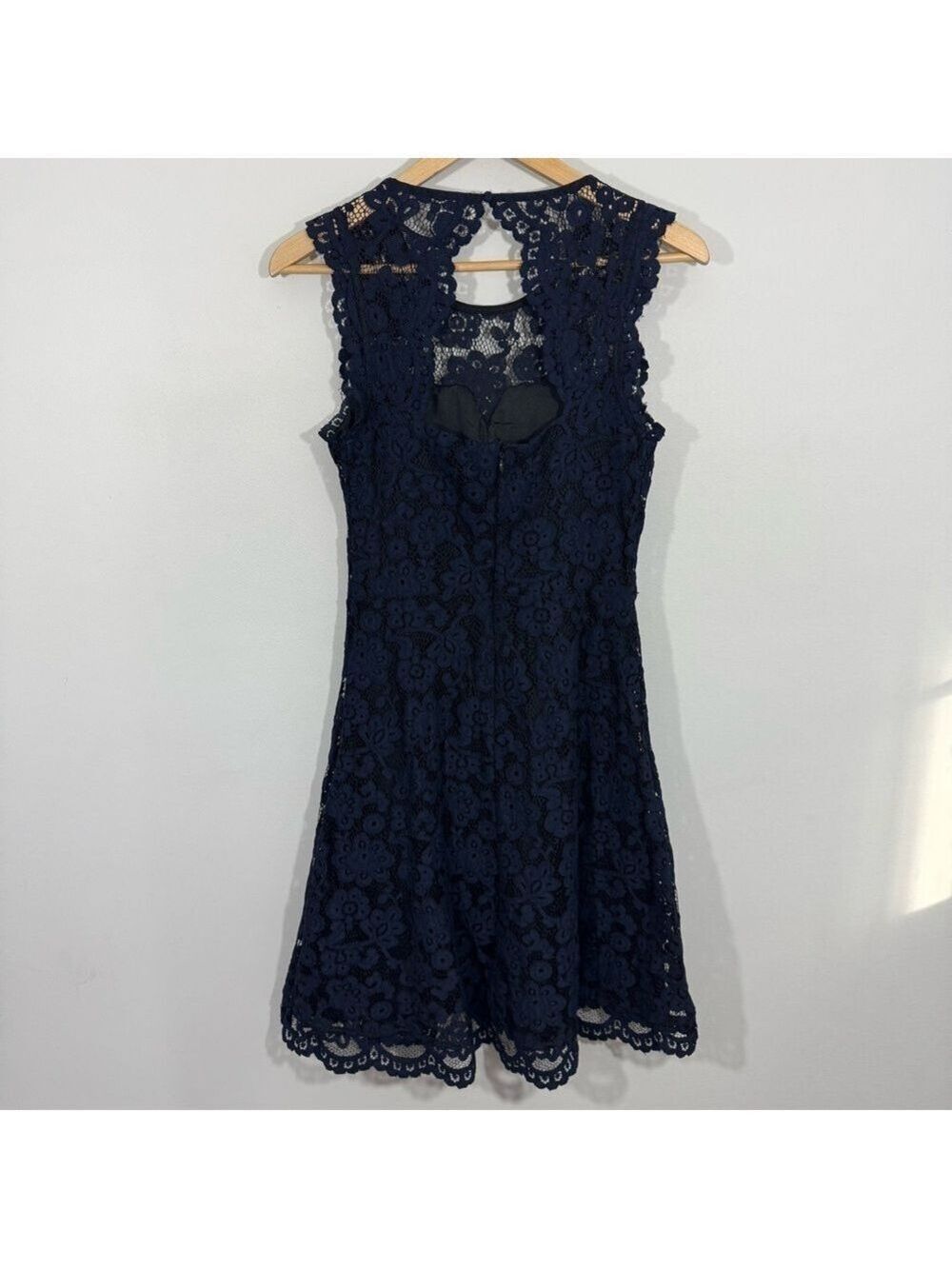 Reitmans Sweetheart Fit & Flare Dress Sz 4 Navy Blue Lace Overlay Open Back VGUC - Picture 7 of 14
